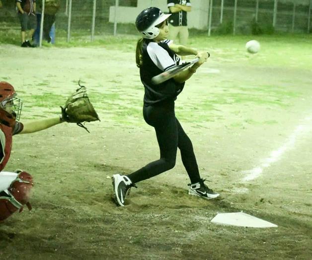 Conquistan Nietas de Don Chano el Torneo Nocturno