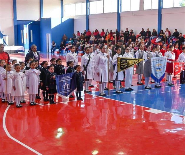 Participan en el concurso regional de escoltas escolares
