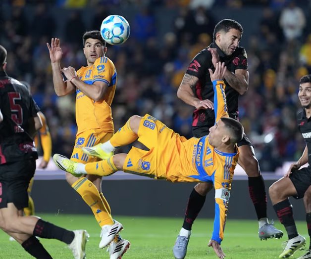 Tigres y Toluca ofrecen pobre empate en El Volc&aacute;n
