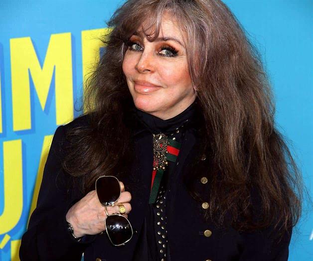 En recuperaci&oacute;n Ver&oacute;nica Castro, tras ser internada en hospital