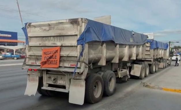 Choque de camiones deja 2 lesionados en Reynosa