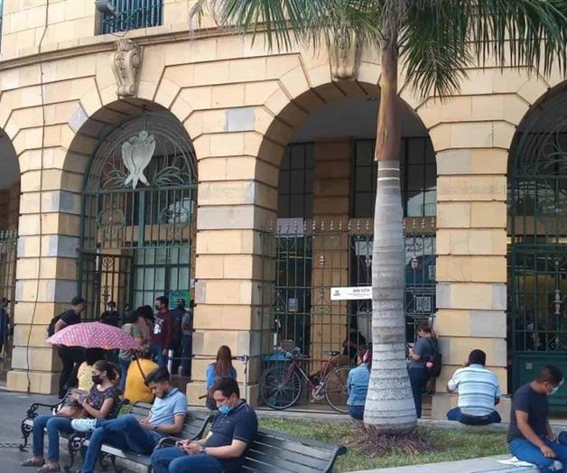 El SAT advierte que exigir la Constancia de Situaci&oacute;n Fiscal para facturar es una infracci&oacute;n